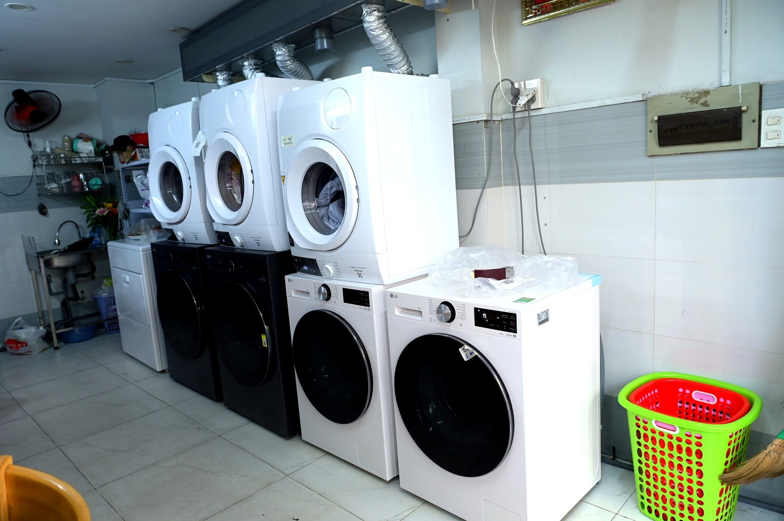 Máy giặt sấy tại Thanh Ngân